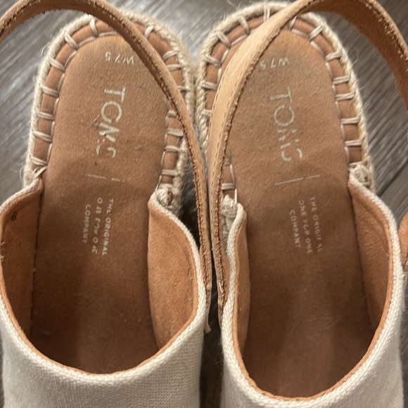 💗Toms Espadrille Wedges💗 - Picture 5 of 8